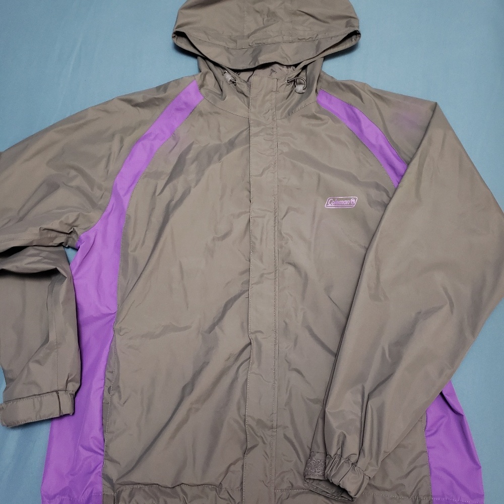 Coleman - The Outdoor Co. Windbreaker